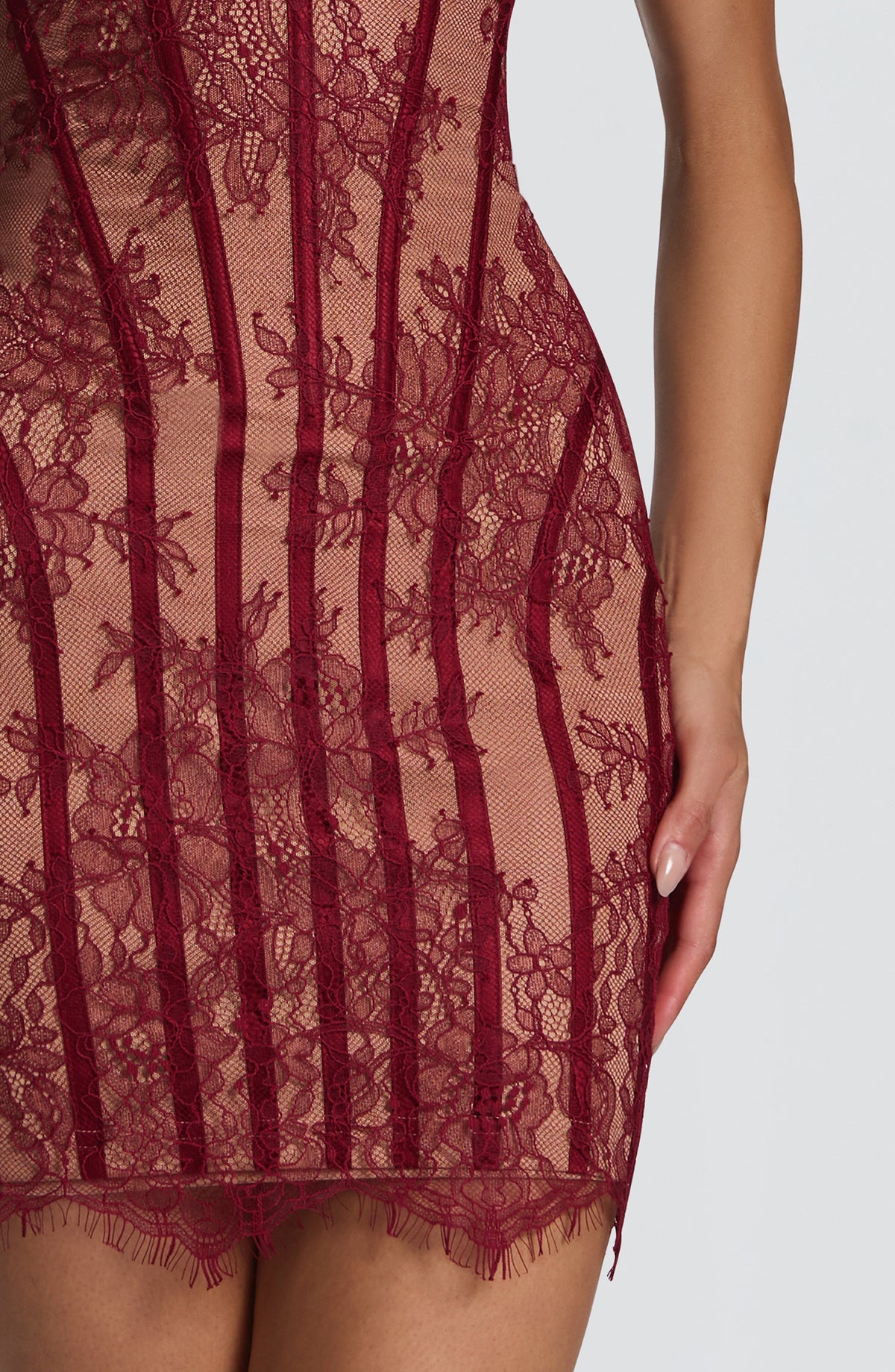 Sian | Robe mini en dentelle fleurie – vue 4